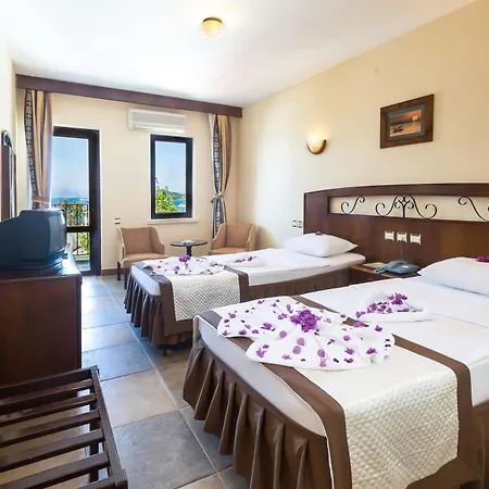 Готель Club Phellos