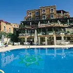 Club Phellos 3* קס