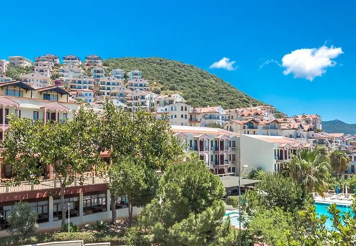 Hotel Club Phellos 3*